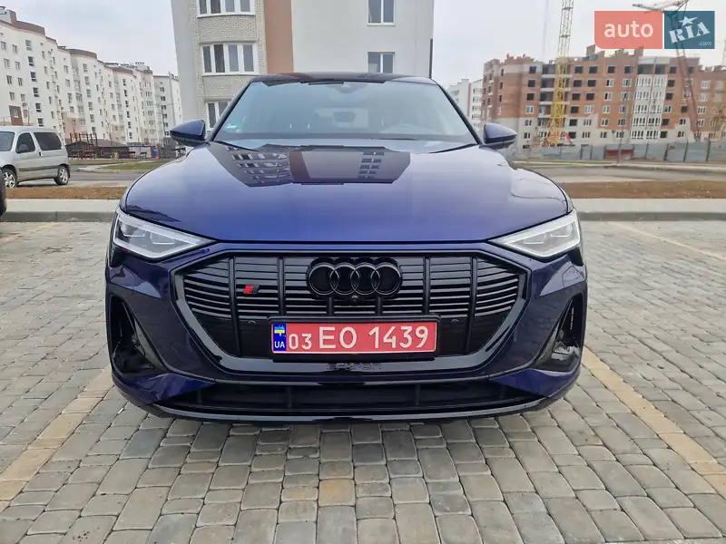 Audi e-tron S 2022