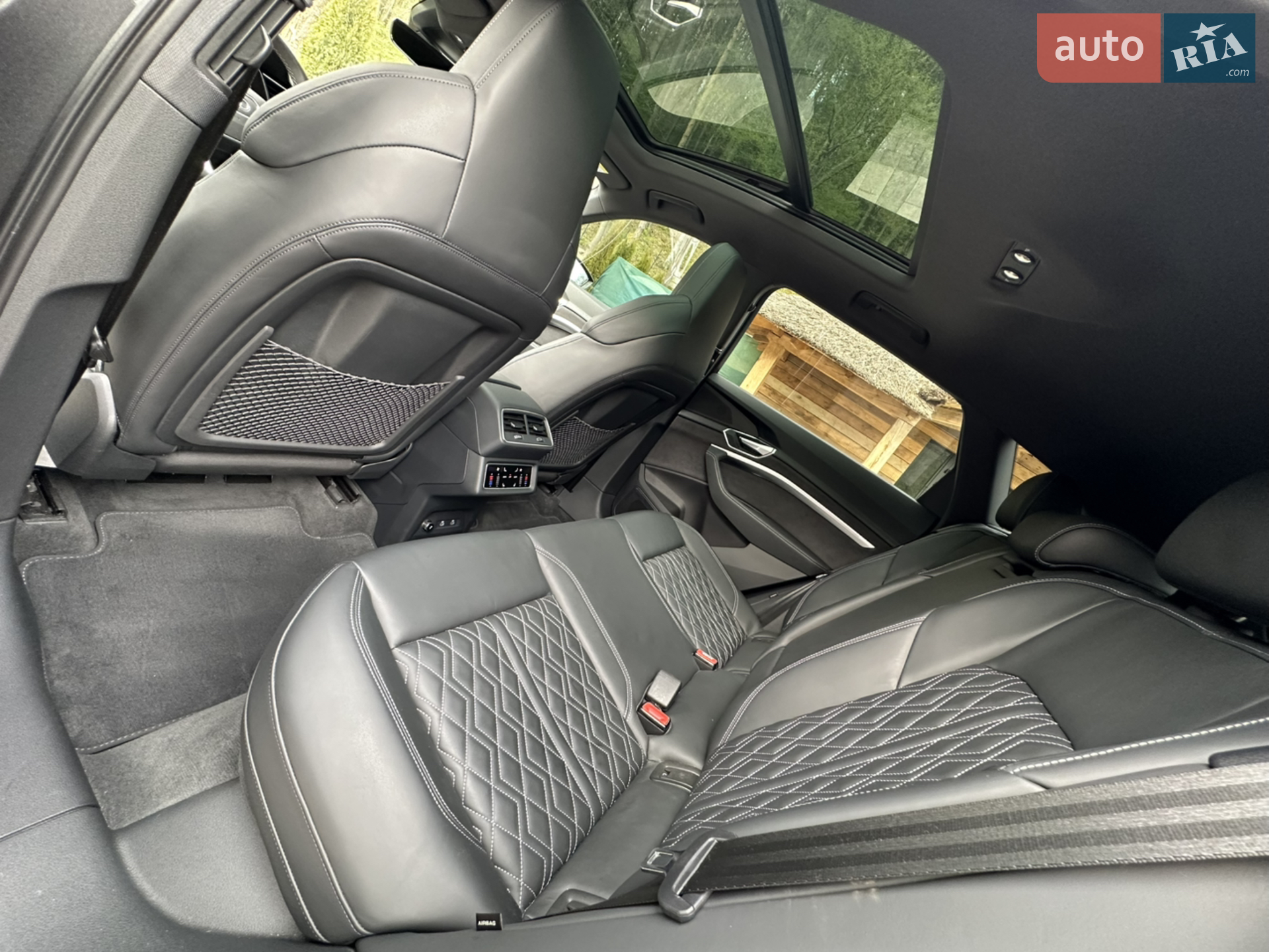 2022 Audi e-tron S - мініатюра 34