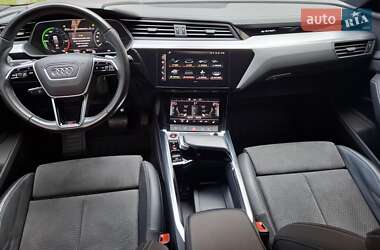 Внедорожник / Кроссовер Audi e-tron S 2021 в 