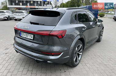 Внедорожник / Кроссовер Audi e-tron S 2020 в 