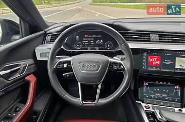 Внедорожник / Кроссовер Audi e-tron S 2021 в 