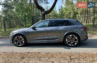 Внедорожник / Кроссовер Audi e-tron S 2021 в 