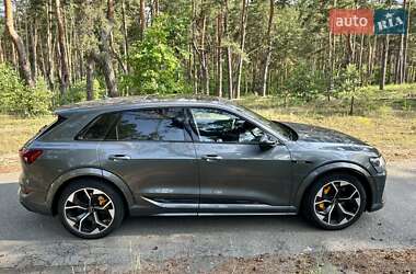 Внедорожник / Кроссовер Audi e-tron S 2021 в 