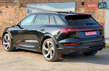 Внедорожник / Кроссовер Audi e-tron S 2022 в 