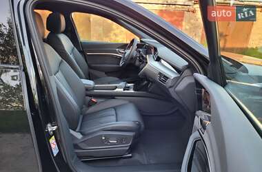 Внедорожник / Кроссовер Audi e-tron S 2022 в 