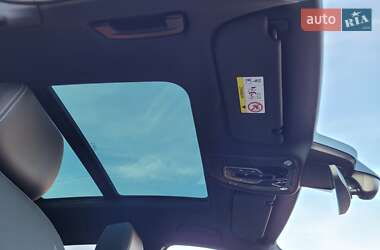 Внедорожник / Кроссовер Audi e-tron S 2022 в 