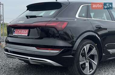 Внедорожник / Кроссовер Audi e-tron S 2022 в 