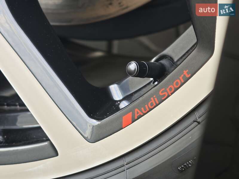 Внедорожник / Кроссовер Audi e-tron S 2022 в Луцке