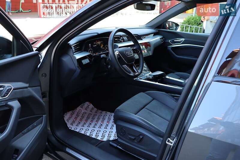 Позашляховик / Кросовер Audi e-tron S 2022 в Львові фото 17 Позашляховик / Кросовер Audi e-tron S 2022 в Львові