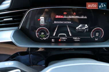 Внедорожник / Кроссовер Audi e-tron S 2022 в 