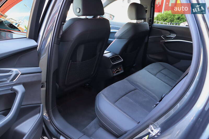 Позашляховик / Кросовер Audi e-tron S 2022 в Львові фото 41 Позашляховик / Кросовер Audi e-tron S 2022 в Львові
