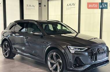 Внедорожник / Кроссовер Audi e-tron S 2021 в 