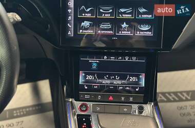 Внедорожник / Кроссовер Audi e-tron S 2021 в 