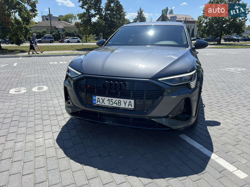 Позашляховик / Кросовер Audi e-tron S 2023 в Харкові фото 14 Позашляховик / Кросовер Audi e-tron S 2023 в Харкові