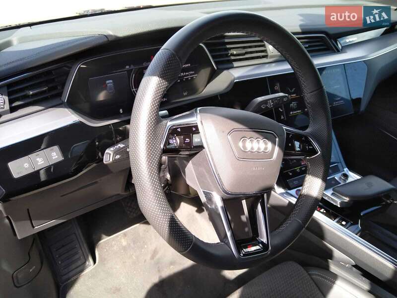 Внедорожник / Кроссовер Audi e-tron S 2022 в Киеве