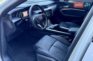 Внедорожник / Кроссовер Audi e-tron S 2022 в 