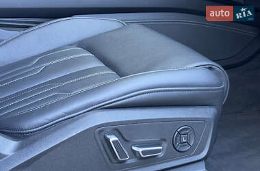 Внедорожник / Кроссовер Audi e-tron S 2022 в 