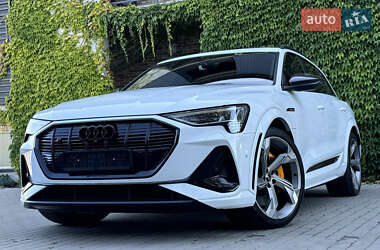 Audi e-tron S 2022