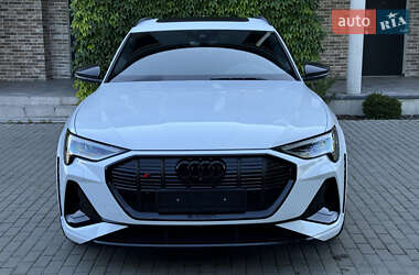 Внедорожник / Кроссовер Audi e-tron S 2022 в 