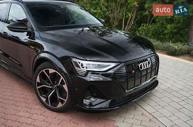 Audi e-tron S 2022