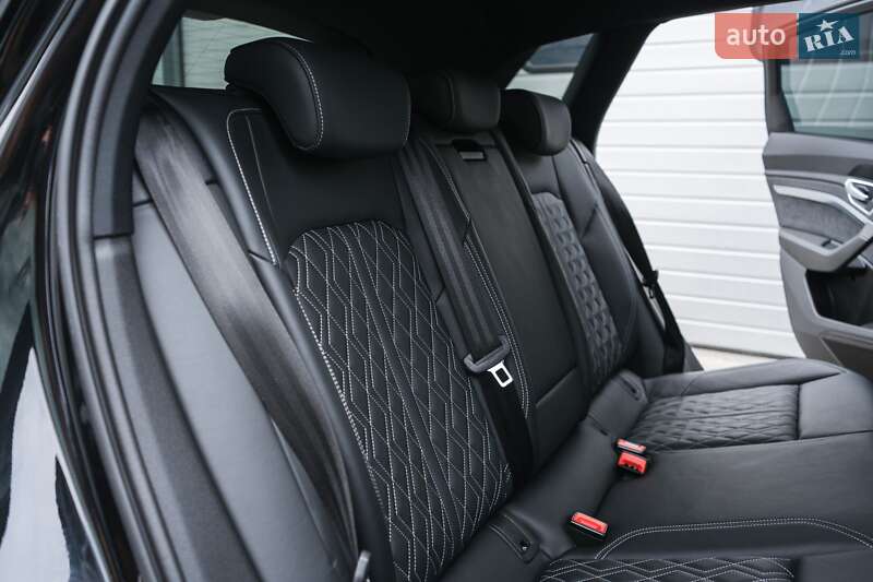 Внедорожник / Кроссовер Audi e-tron S 2022 в Житомире фото 20 Внедорожник / Кроссовер Audi e-tron S 2022 в Житомире