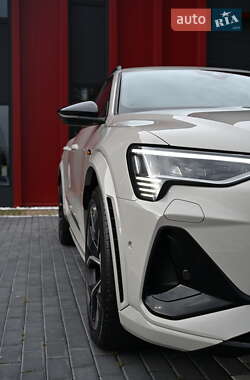 Внедорожник / Кроссовер Audi e-tron S 2022 в 