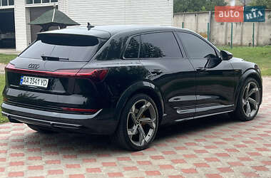 Внедорожник / Кроссовер Audi e-tron S 2021 в 