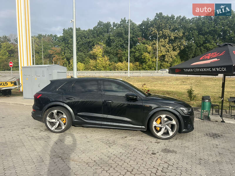 Внедорожник / Кроссовер Audi e-tron S 2021 в Василькове фото 57 Внедорожник / Кроссовер Audi e-tron S 2021 в Василькове