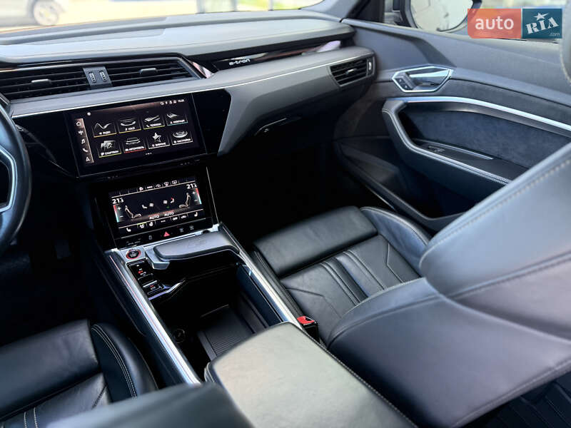Внедорожник / Кроссовер Audi e-tron S 2020 в Хмельницком фото 34 Внедорожник / Кроссовер Audi e-tron S 2020 в Хмельницком