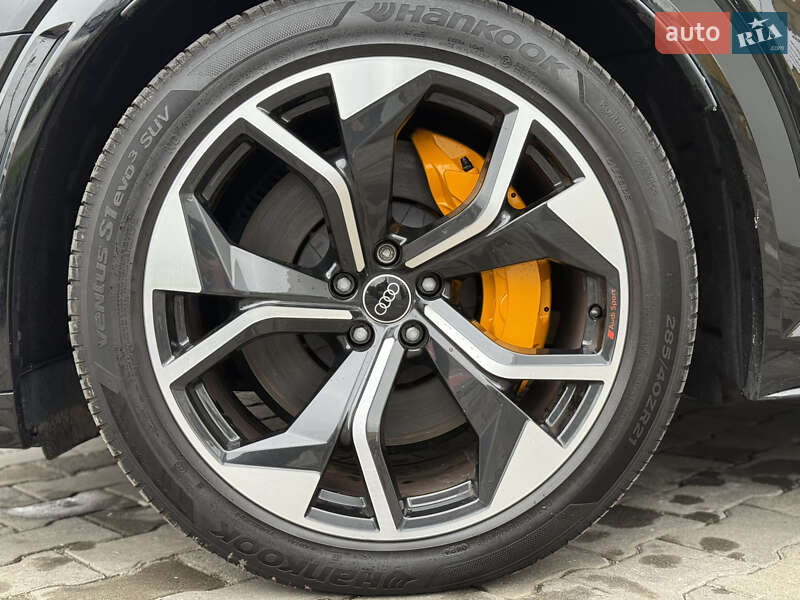 Позашляховик / Кросовер Audi e-tron S 2022 в Хмельницькому фото 18 Позашляховик / Кросовер Audi e-tron S 2022 в Хмельницькому
