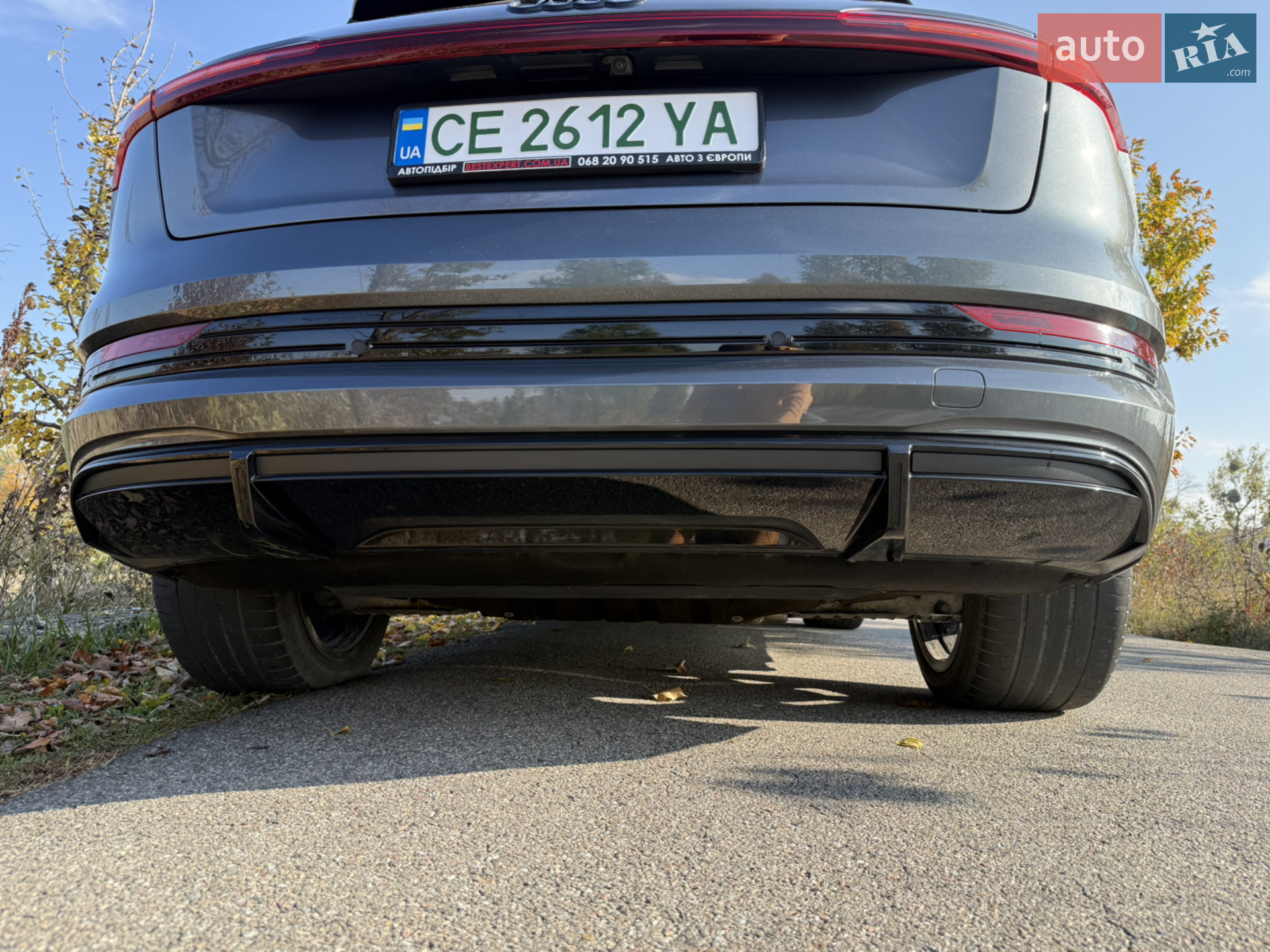 2022 Audi e-tron S - мініатюра 27