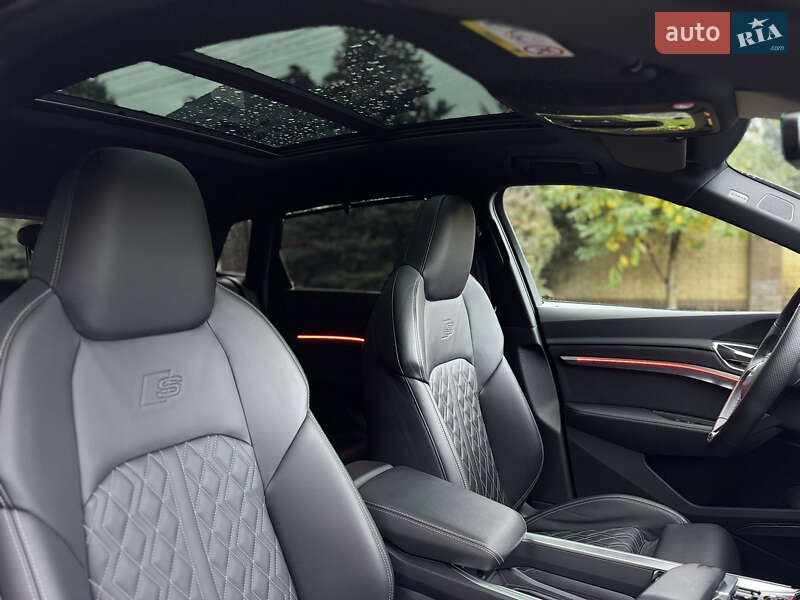 Позашляховик / Кросовер Audi e-tron S 2022 в Києві