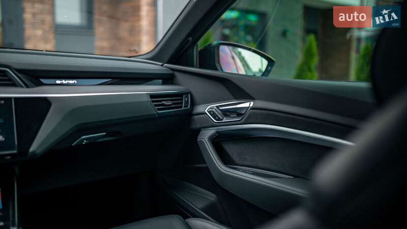 Внедорожник / Кроссовер Audi e-tron S 2022 в Черновцах фото 43 Внедорожник / Кроссовер Audi e-tron S 2022 в Черновцах