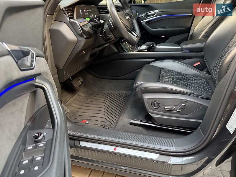 Внедорожник / Кроссовер Audi e-tron S 2022 в Днепре