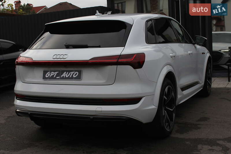 Позашляховик / Кросовер Audi e-tron S 2022 в Києві