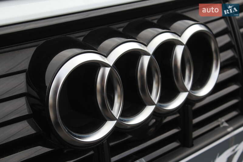 Позашляховик / Кросовер Audi e-tron S 2022 в Києві