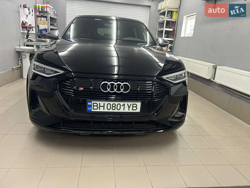 Внедорожник / Кроссовер Audi e-tron S 2022 в Одессе фото 4 Внедорожник / Кроссовер Audi e-tron S 2022 в Одессе