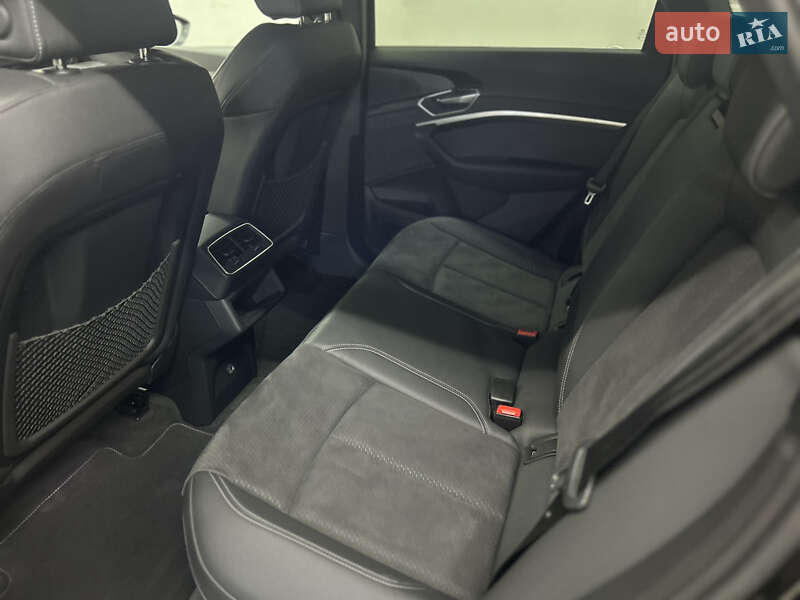 Внедорожник / Кроссовер Audi e-tron S 2022 в Одессе фото 13 Внедорожник / Кроссовер Audi e-tron S 2022 в Одессе