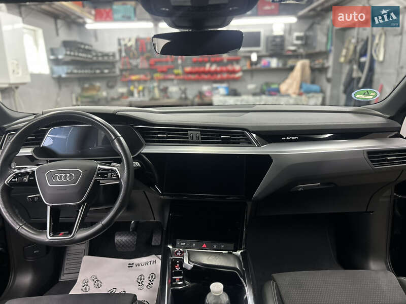 Внедорожник / Кроссовер Audi e-tron S 2022 в Одессе фото 16 Внедорожник / Кроссовер Audi e-tron S 2022 в Одессе