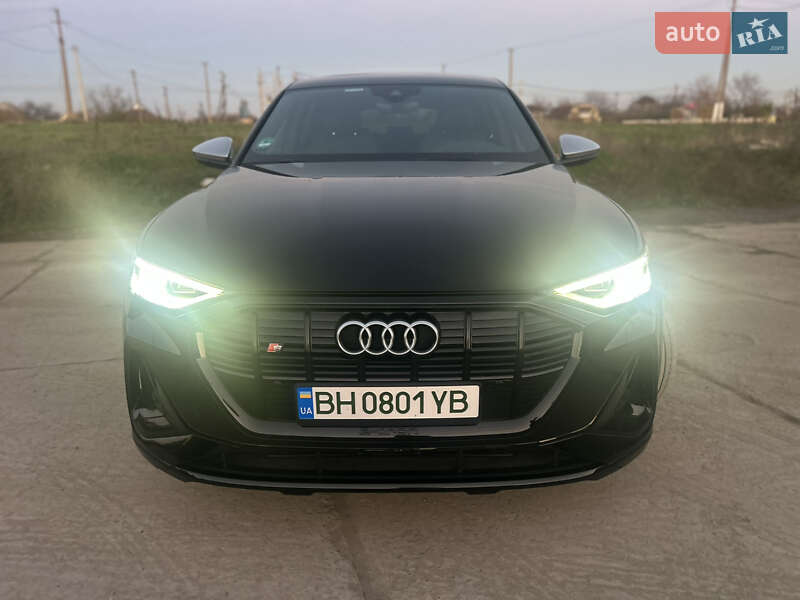Внедорожник / Кроссовер Audi e-tron S 2022 в Одессе фото 39 Внедорожник / Кроссовер Audi e-tron S 2022 в Одессе