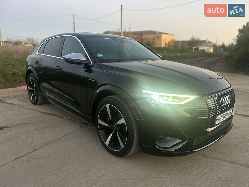 Внедорожник / Кроссовер Audi e-tron S 2022 в Одессе фото 48 Внедорожник / Кроссовер Audi e-tron S 2022 в Одессе