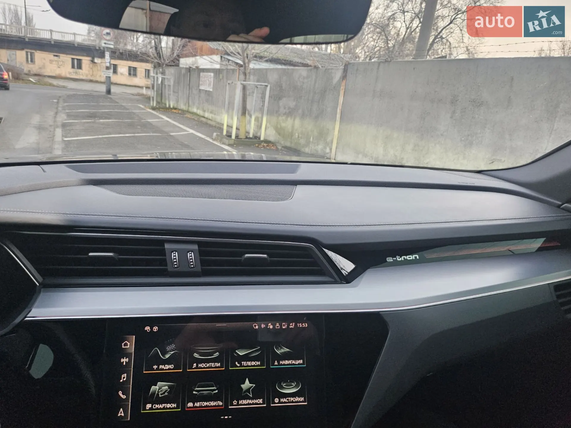 2021 Audi e-tron S - мініатюра 9
