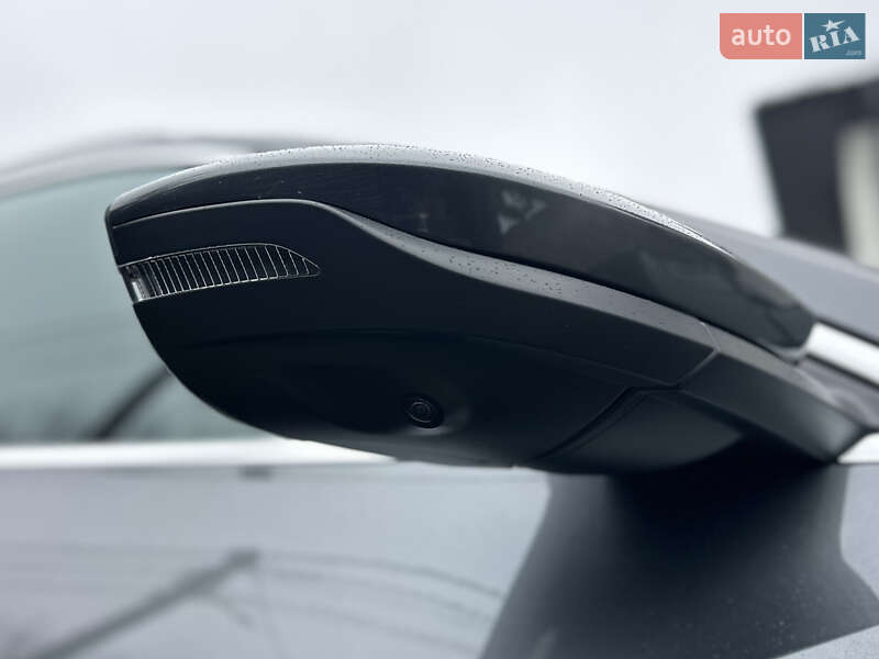 Внедорожник / Кроссовер Audi e-tron S 2022 в Луцке фото 23 Внедорожник / Кроссовер Audi e-tron S 2022 в Луцке