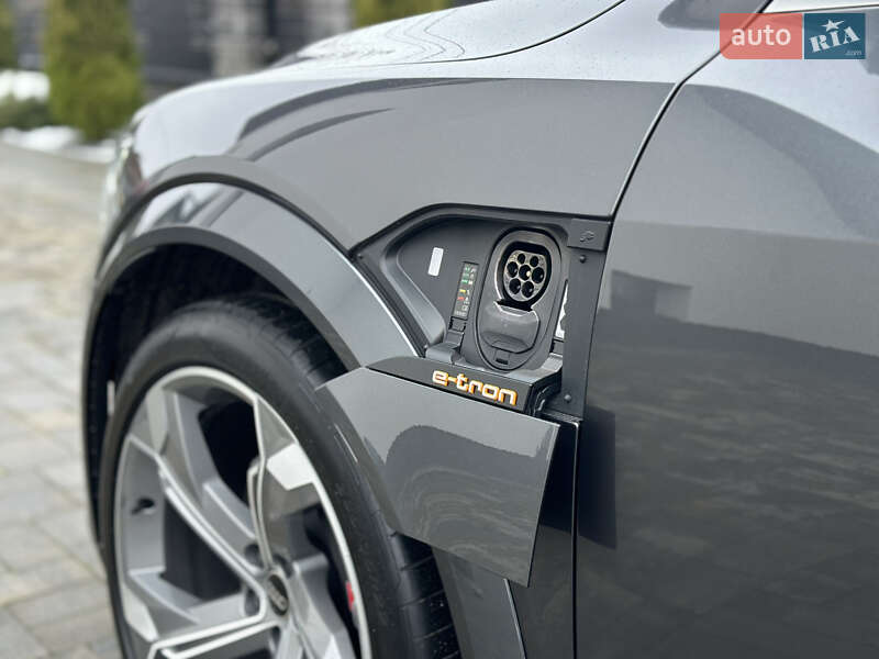 Внедорожник / Кроссовер Audi e-tron S 2022 в Луцке фото 37 Внедорожник / Кроссовер Audi e-tron S 2022 в Луцке