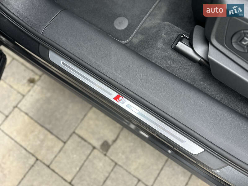 Позашляховик / Кросовер Audi e-tron S 2022 в Луцьку