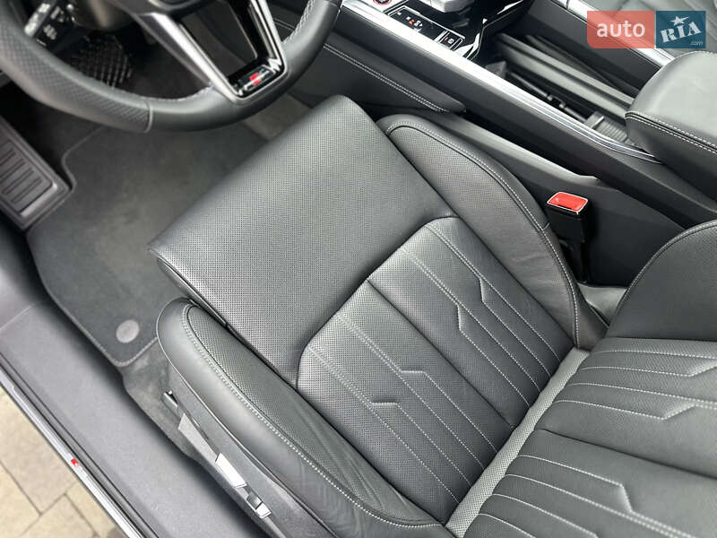 Позашляховик / Кросовер Audi e-tron S 2022 в Луцьку