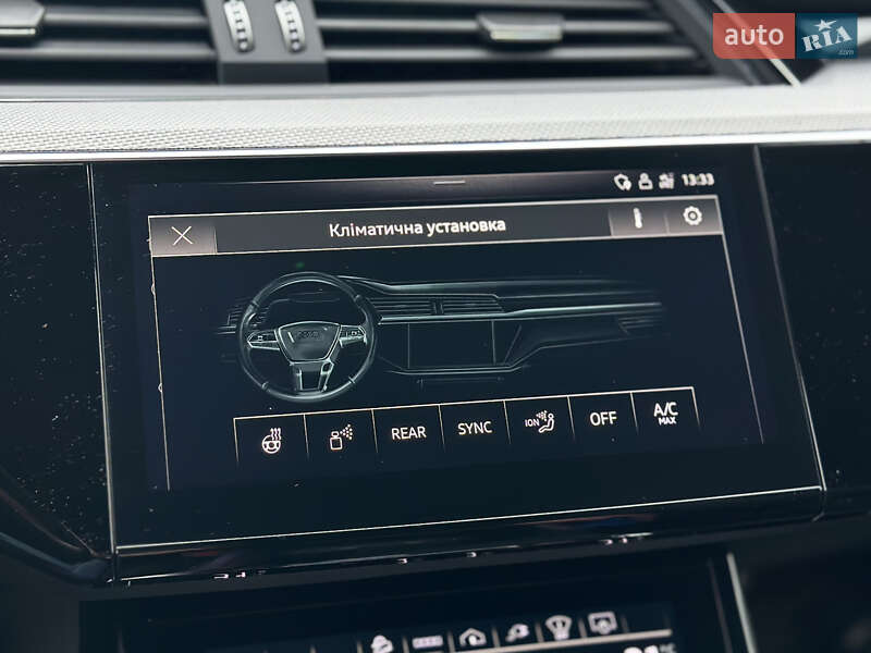 Позашляховик / Кросовер Audi e-tron S 2022 в Луцьку