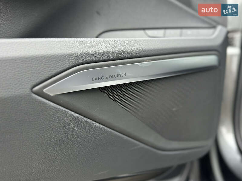 Позашляховик / Кросовер Audi e-tron S 2022 в Луцьку