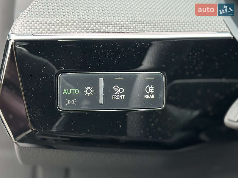 Позашляховик / Кросовер Audi e-tron S 2022 в Луцьку