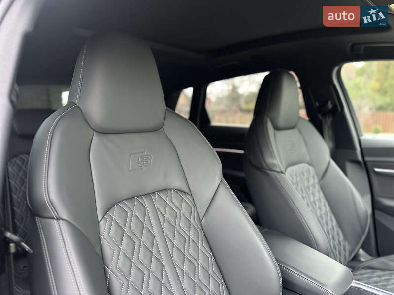 Позашляховик / Кросовер Audi e-tron S 2022 в Луцьку